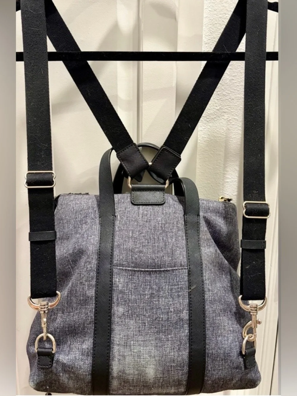 EUC!! HENRI BENDEL Jetsetter Convertible Backpack in Dark Gray & Black Leather